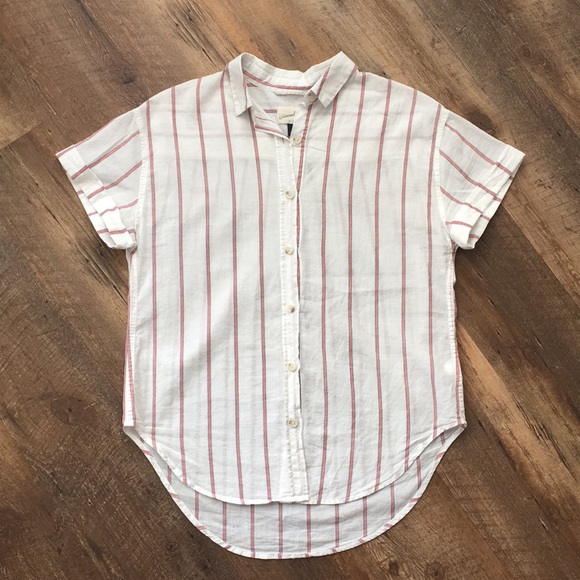 Universal Thread Tops - Universal Thread button down top